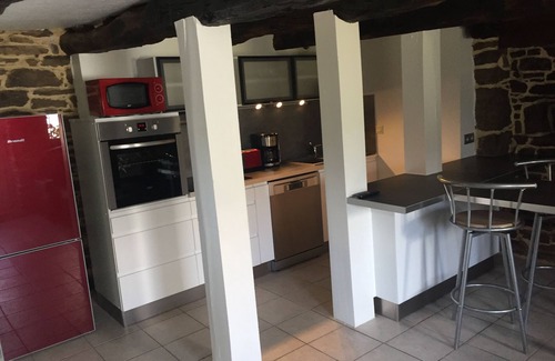 Plumelec Casa | Pequeña casa de campo en piedra en el campo 250 € la semana.