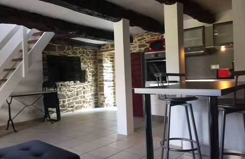 Plumelec Casa | Pequeña casa de campo en piedra en el campo 250 € la semana.