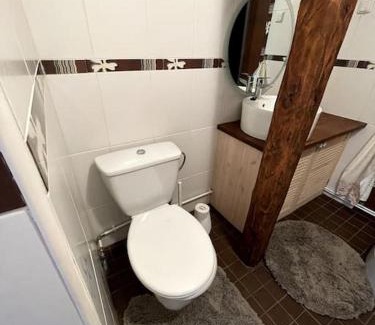 Rapla Apartamento | Small & Cozy Studio Apartment - WiFi & Free Parking