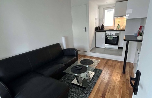 Plateau - Mont-Valerien Casa | Small duplex house in the heart of Mont Valérien