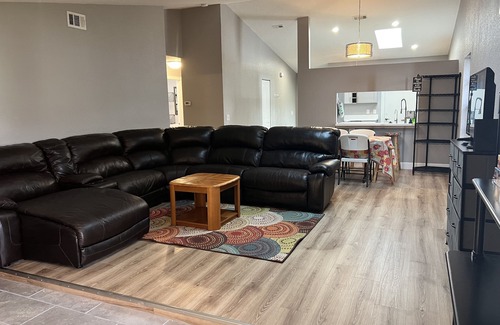 Tropic Casa | Small family home close to the beach and attractions