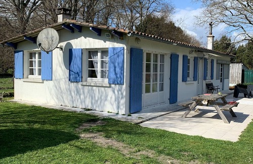 Vendays-Montalivet Casa | Small farmhouse built in 1950 between ocean and forest