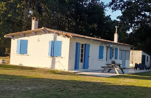 Vendays-Montalivet Casa | Small farmhouse built in 1950 between ocean and forest