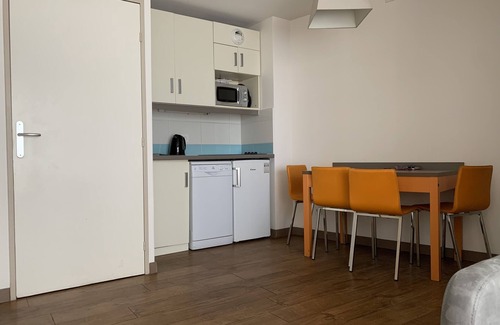 Le Suquet Apartamento | Pequeño apartamento en residencia con parking y piscina, cerca de la playa.