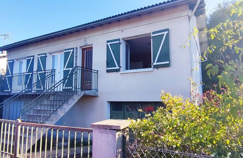 Chateauneuf-sur-Charente Casa | Small spare room, city center