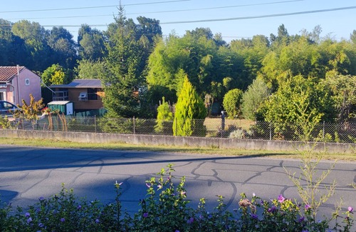 Chateauneuf-sur-Charente Casa | Small spare room, city center