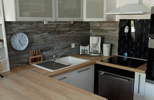 Saint-Georges-de-Didonne Casa | Small house 28 m2 classified 2 stars, any comfort, near beaches