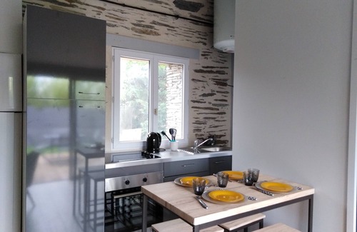 Les Garennes-sur-Loire Casa | Pequeña casa en casa de campo restaurada con piscina