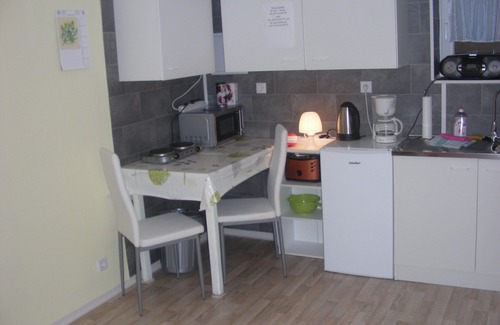 Kuenzell Apartamento | Pequeño apartamento de vacaciones junto a Fulda Rhön Vogelsberg buena ubicación central Hesse hasta 2 personas