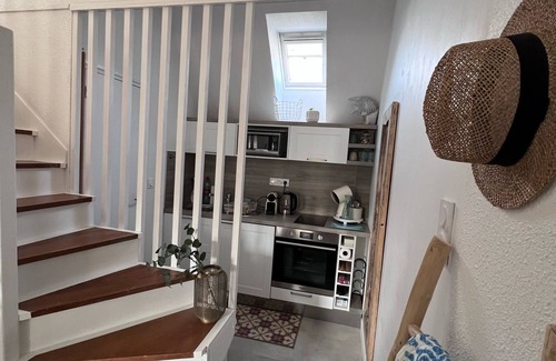 Larmor-Baden Casa | Small house, direct access to beach and coastal paths