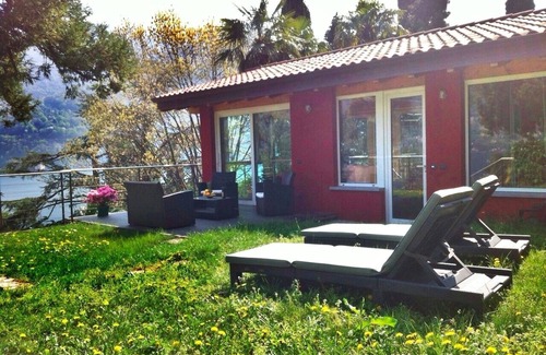 Carate Urio Casa | Pequeña casa con gran jardín, vista del lago de Como 'Sans Souci'