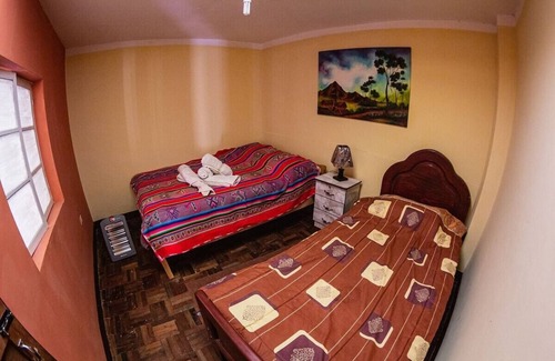 Copacabana Casa | casa pequeña independiente, en el centro de copacabana