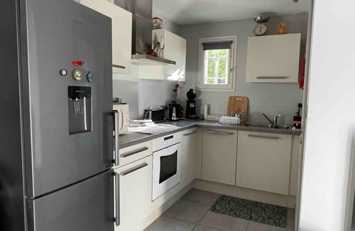 Rognac Casa | Small, quiet house with air conditioning + wifi for long stays