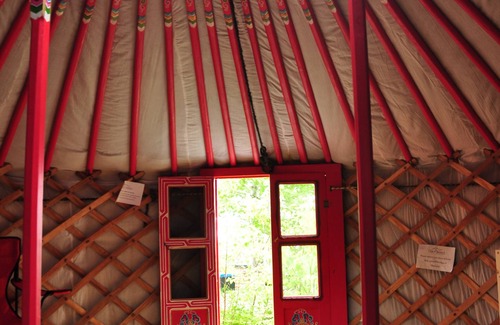 Indian Brook Complejo | Pequeña yurta roja en Cabot Shores Wilderness Resort