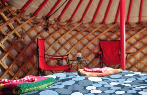 Indian Brook Complejo | Pequeña yurta roja en Cabot Shores Wilderness Resort