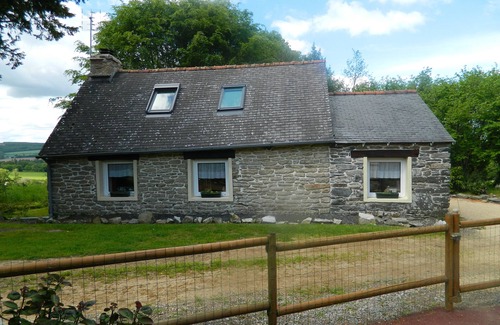 Leuhan Cabaña | Pequeña casa de piedra en Finisterre, se admiten mascotas, a 1/2 hora de la costa