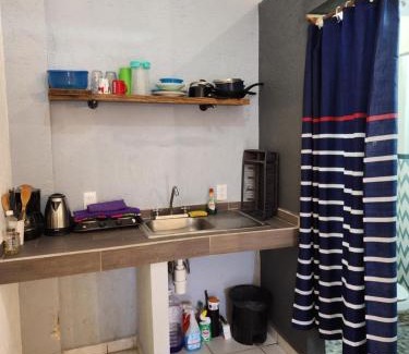 Lazaro Cardenas Apartamento | Small studio APT 5min to DT!
