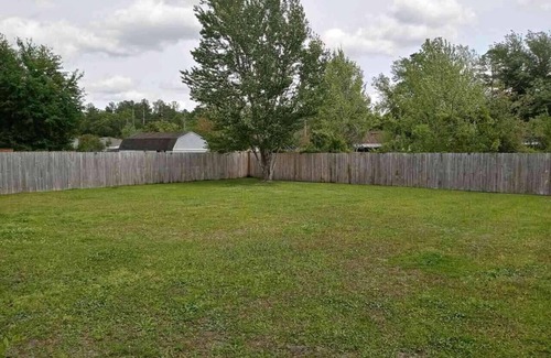 MacClenny Casa | Small Town Living; Dining, Shopping, Kayaking, Rivers, Lakes, Nursing Home