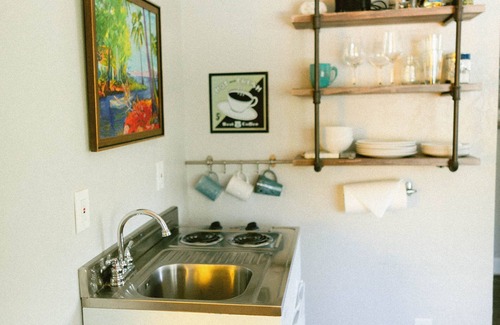 Santa Ynez Apartamento | Small Town Vibe, nestled next to world class Wineries and Restaurants.