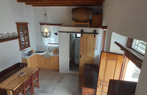Zia Casa | Small traditional house in Asfendiou