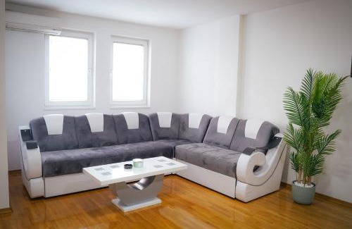 Kragujevac Apartamento | Smallville Apartment