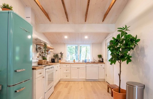 Smallwood Casa | Smallwood Oasis w/ 2 Bikes & Private Hot Tub!