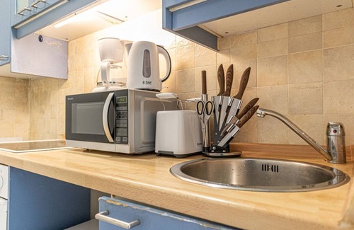 Landstrasse Apartamento | Smart 2BR Apt. Perfect for Longstays near Rennweg