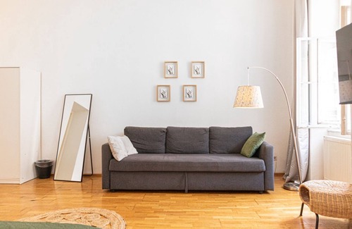 Landstrasse Apartamento | Smart 2BR Apt. Perfect for Longstays near Rennweg