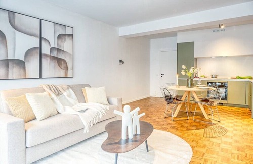 University District Apartamento | Smart and cosy 4P Apt in Antwerp with balcony