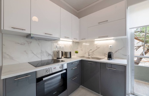 Agia Paraskevi Apartamento | Smart Chic 1BR Apartment in Agia Paraskevi
