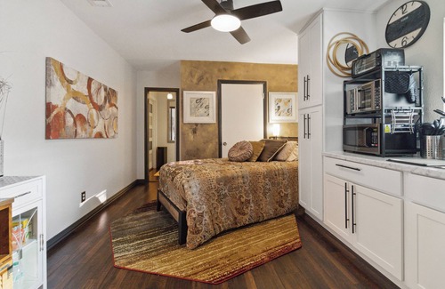 Dallas Apartamento | Smart & Functional Studio w/Elevated Design Perspective only 20 Mins to Downtown