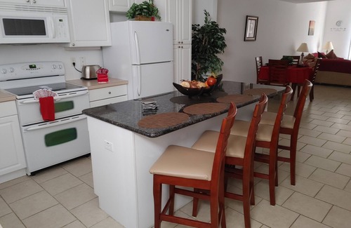 Kissimmee Casa | Smart home near Disney World, Universal Studios, Silver Spurs Arena