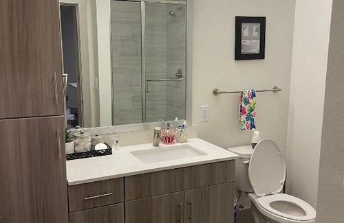 Addison Apartamento | Smart Luxury 2BD 2BTH Apt with pool view, Gym, office and bbq area