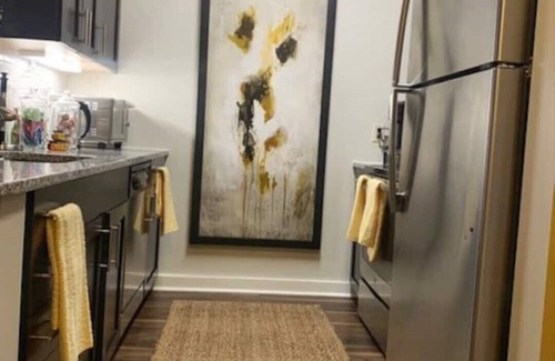 Malden Apartamento | ♥Smart TV♥Pool♥Full Kitchen♥20min→Airport♥King