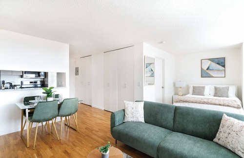 Upper East Side Apartamento | Smart UES Studio w/ Doorman, Gym and Pool #6180