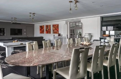 Quartier de la Monnaie Apartamento | SMASHING LUXURY 170M2 QUAI DES AUGUSTINS-MAGNIFICIENT VIEWS LA SEINE& NOTRE DAME