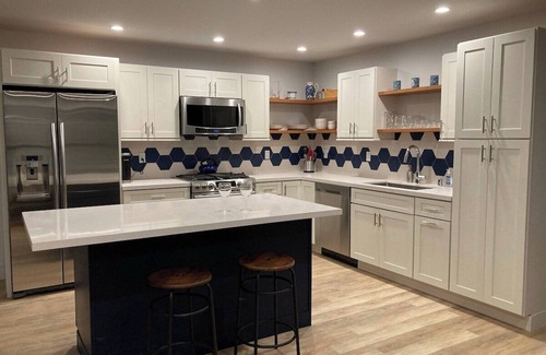 La Jolla Mesa Casa | Smashing Recently-Built Ocean/Bay/City Views
