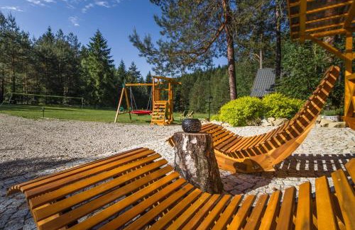 Uscie Gorlickie Casa | Smerekowiec domek w lesie z jacuzzi- Beskid Niski