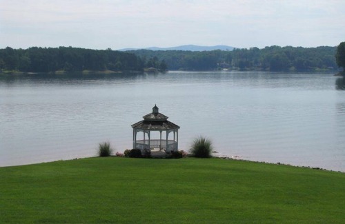 Union Hall Casa | Retiro de Smith Mountain Lake Beach
