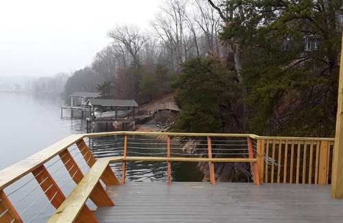 High Point Apartamento | SMITH MOUNTAIN LAKE - CROWS SUNSET ROOST-DEEP WATER, DOCK, SUNSET MOUNTAIN VIEW