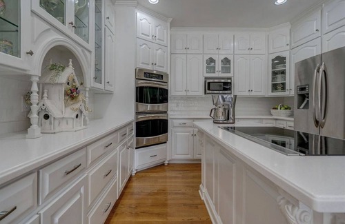 Moneta Casa | Smith Mountain Lake Stunning w/Hot Tub/ Kayaks/ Paddle Boards/ Pedal Boat