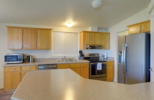 Smith River Casa | ¡NUEVO! Smith River Home w / Boat Launch Acceso y Vistas