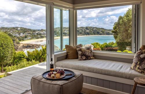 Oneroa Casa | Smiths Cottage - Stay Waiheke