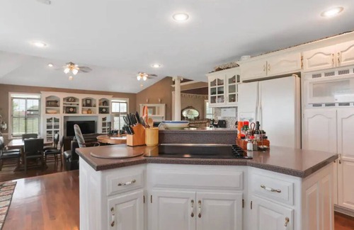 Smithville Casa | Smithville Lakehouse Country Living up to 15 guests!