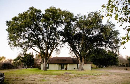 Smithville Casa | Smithville River Property Retreat