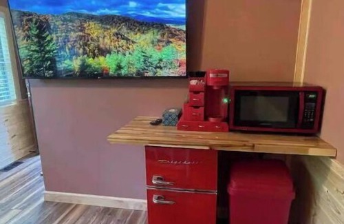 Tallassee Casa | Smokey Mountain Guest House