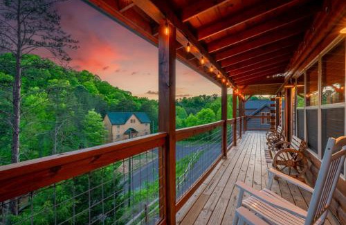 Sevierville Casa | Smokies Couple Getaway by Ghosal Lodging
