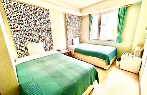 Taketomi-jima Taketomi-cho Hotel | Smoking Wide TwinHotel Happy Holiday Ishigaki Island / Ishigaki Okinawa