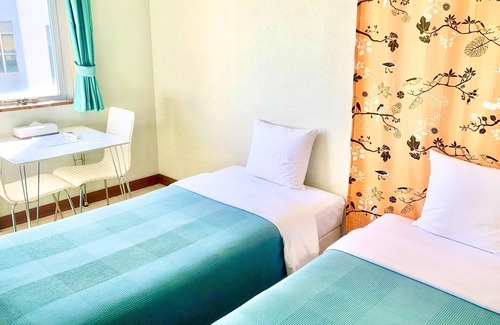 Taketomi-jima Taketomi-cho Hotel | Smoking Wide TwinHotel Happy Holiday Ishigaki Island / Ishigaki Okinawa