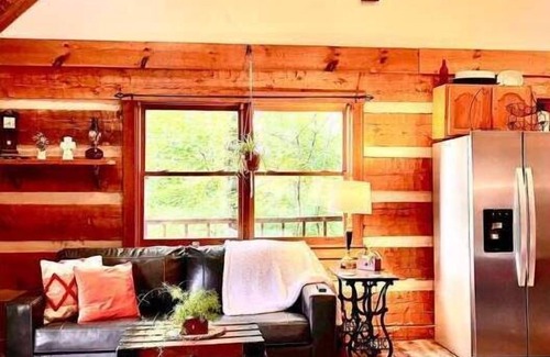 Townsend Cabina | Smoky Mountain Cabin With Private Deck Hot Tub Close to National Park